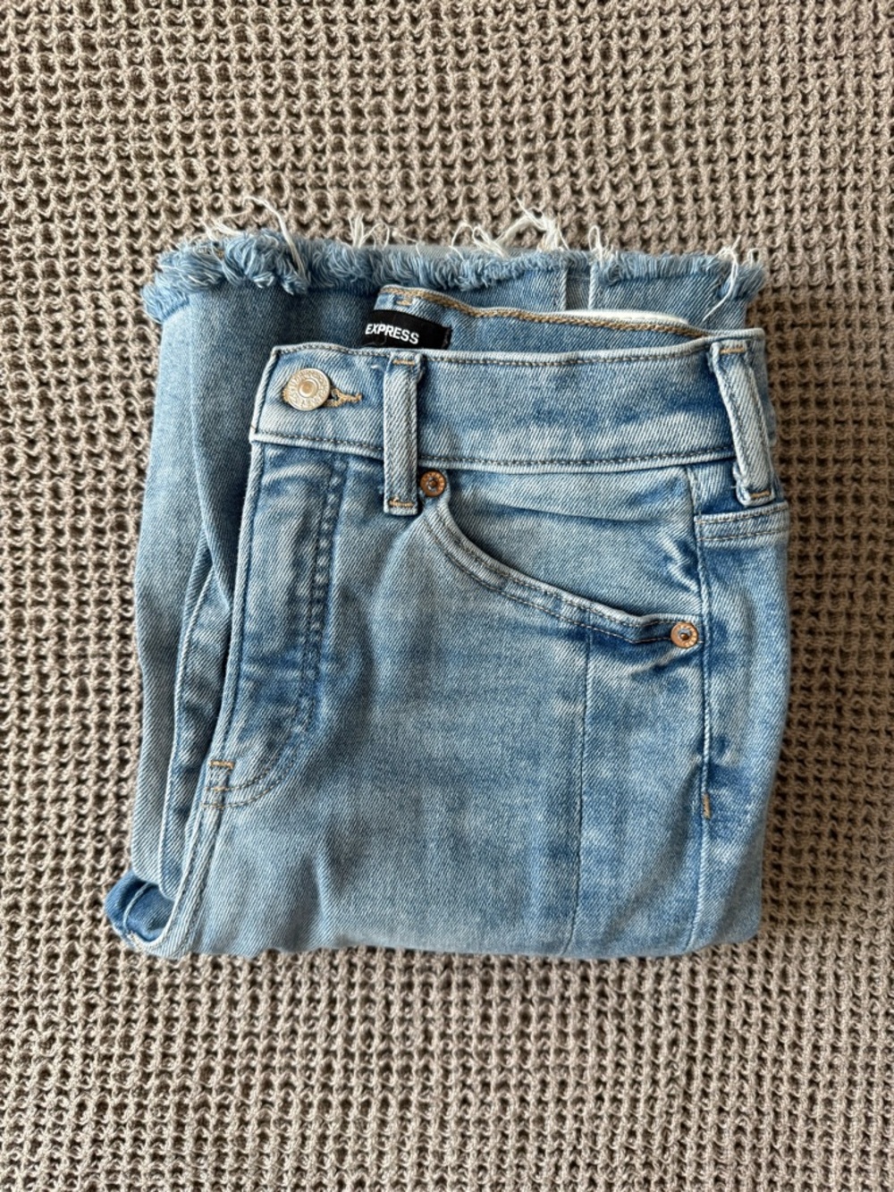 Express High-Rise Light Blue Wash Jeans, Split Hem